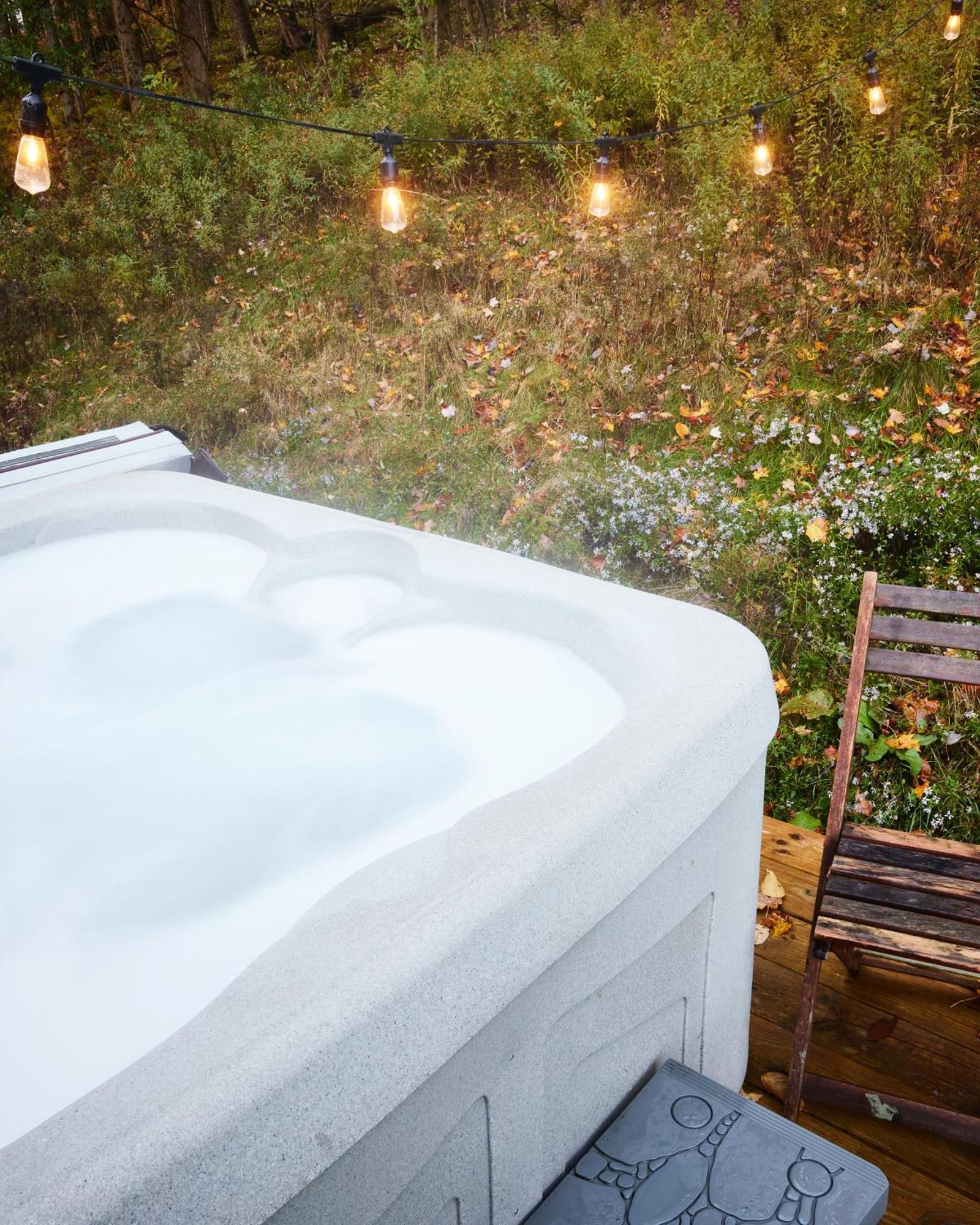 Cozy Cottage With Jacuzzi And Fire Pit And Reading Nook! Livingston Manor Exteriér fotografie